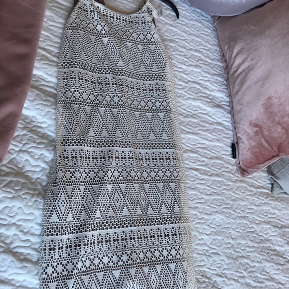 Dress - Picture 3 of 4